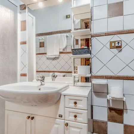 Pantheon Allo Scrigno רומא