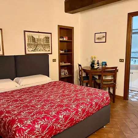 Pantheon Allo Scrigno רומא